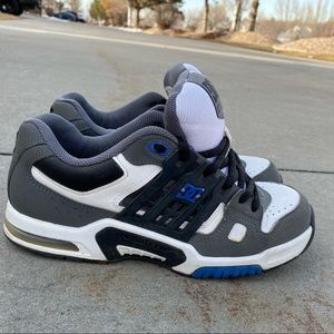 DC skate shoes